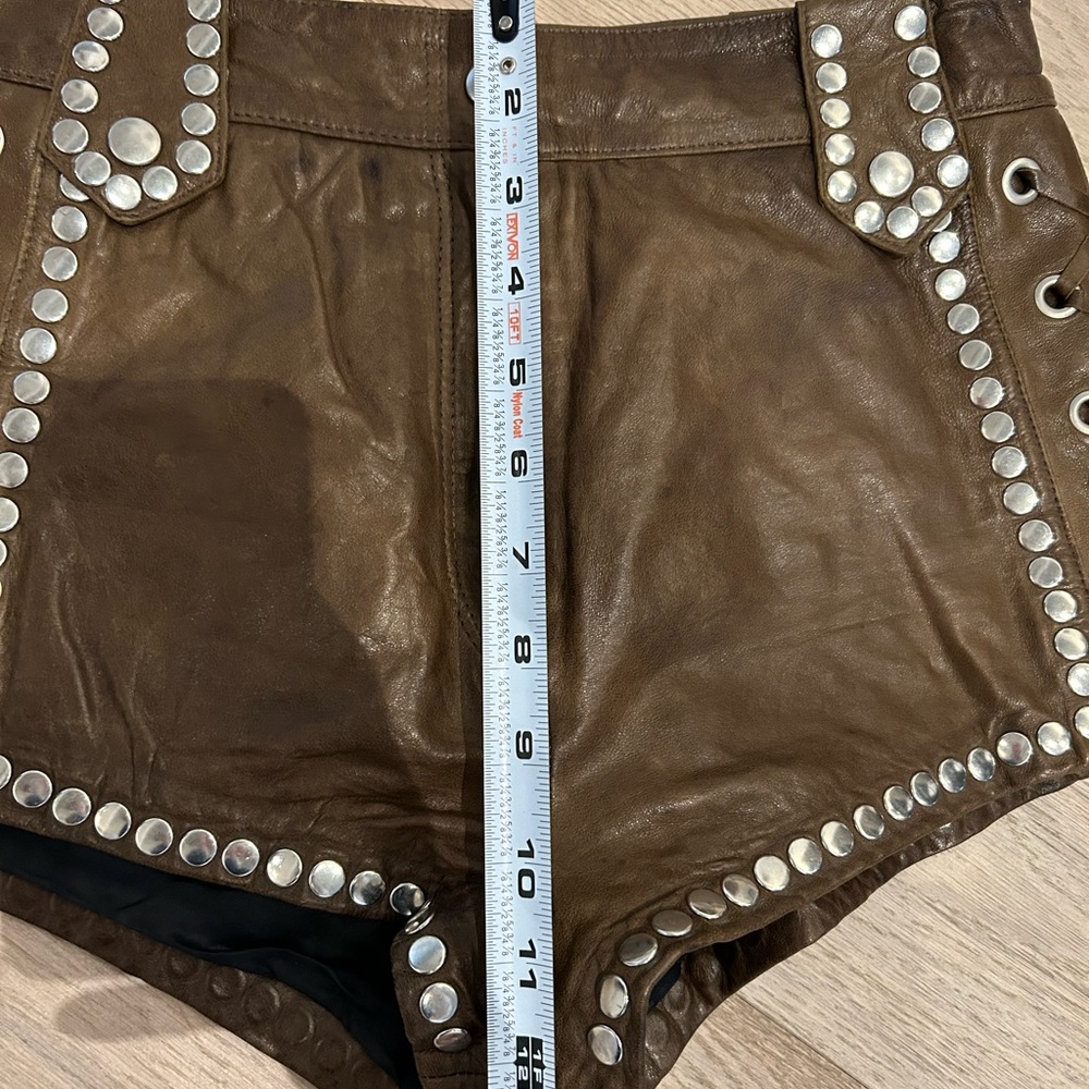 H&M leather shorts US 6 - Picture 2 of 4